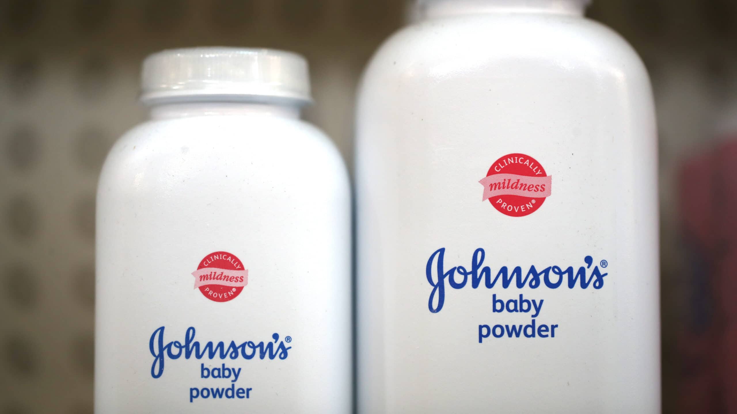 Johnson johnson вакансии. 4. Johnson & Johnson. Джонсон и Джонсон бренды. Продукция компании Johnson Johnson. Johnson Johnson бренды.